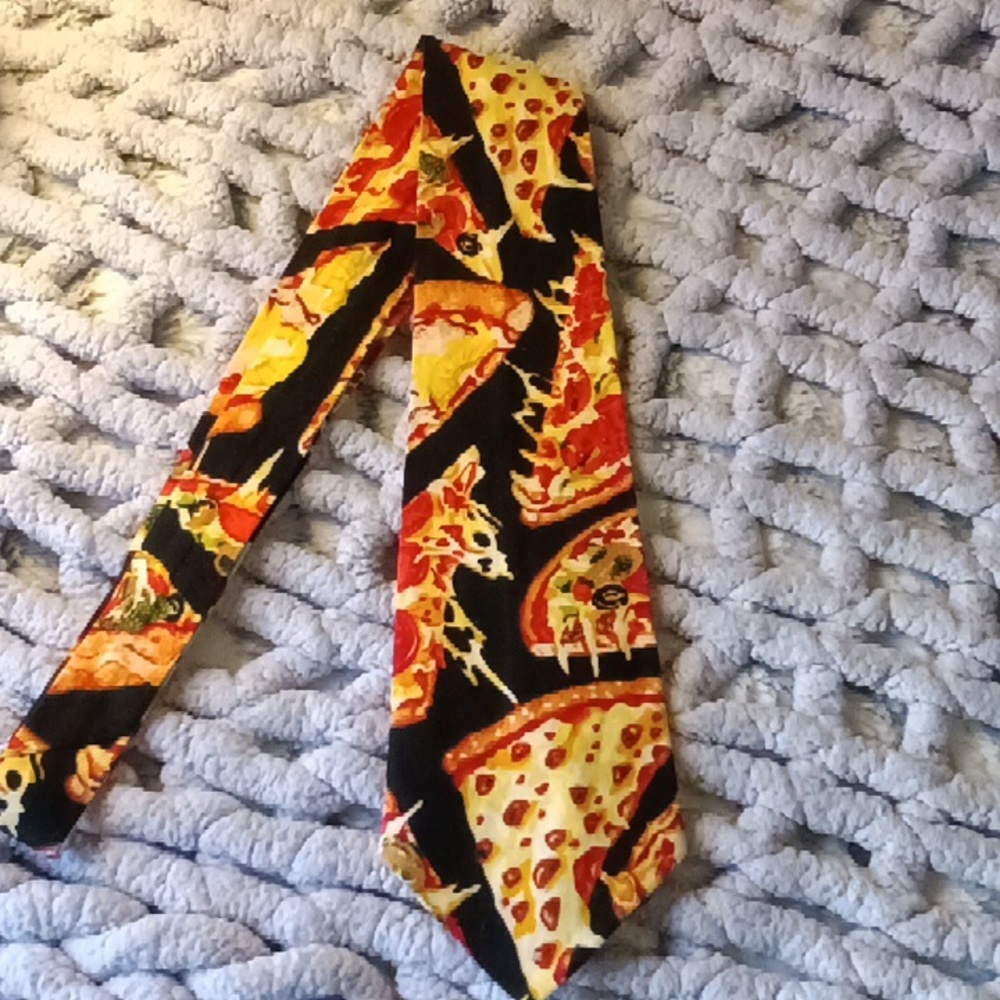 🍕 MEN'S TIE🍕(NWOT)